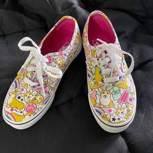 Girls size 6 uni-corgi vans